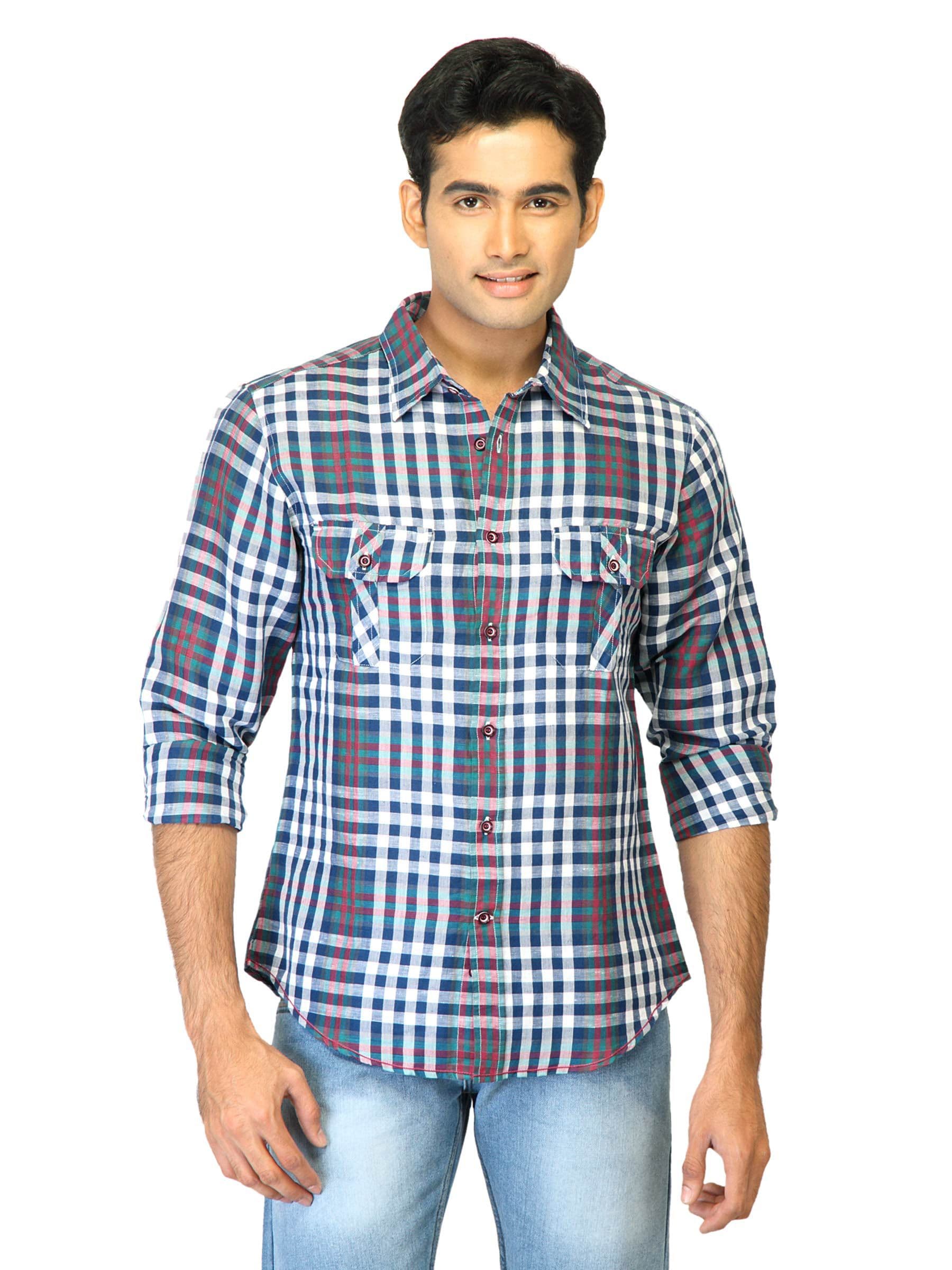 United Colors of Benetton Men Check Blue Shirts