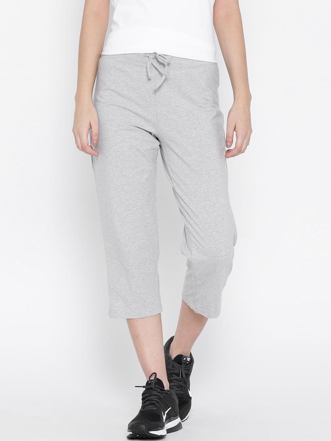 Jockey Women Grey Melange Knit Capris 1300